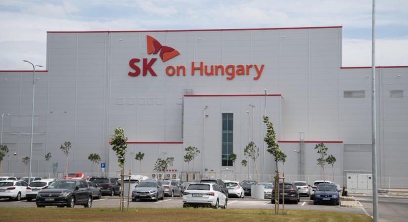 Újabb 100 milliós bírsággal feketelistára került az iváncsai akkugyár