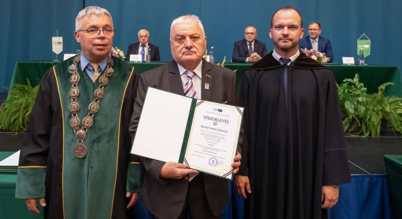 Arany Díszoklevelet vehetett át Keszthelyen Bodó Imre