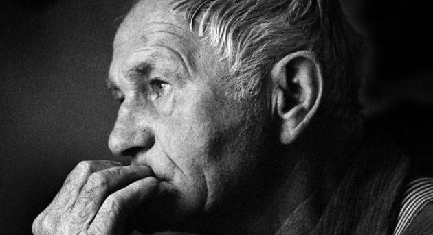A valóság szépségét igyekezett tükrözni a cseh kocsmák írója, Bohumil Hrabal