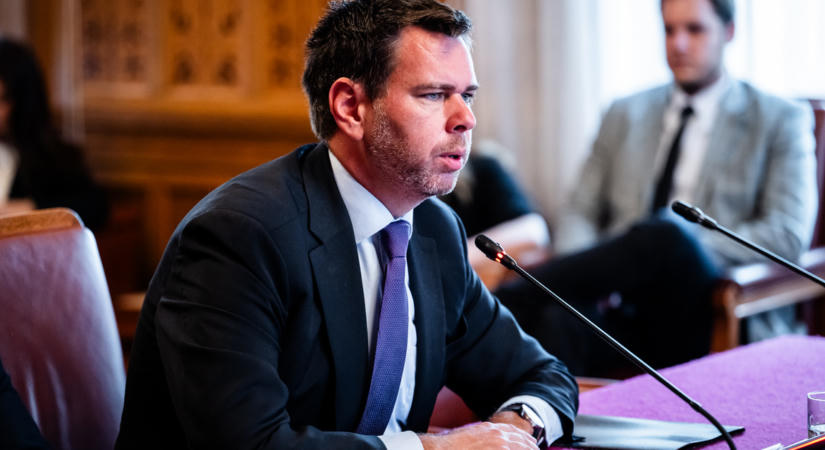 Vitézy Dávid leállíttatta a zuglói fakivágásokat, és új pozíciót hoz létre a MÁV-nál