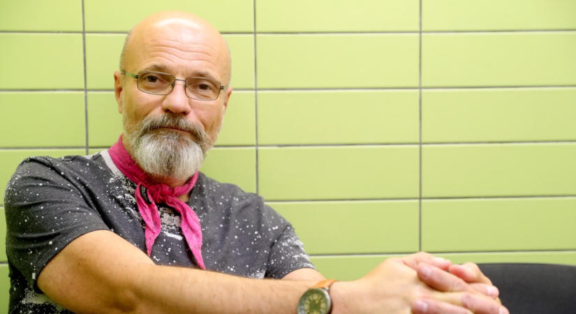 Zacher Gábor is elmondta a véleményét a hétvégi „ginás” balhéról a Szigeten – így látja a szakember a történteket