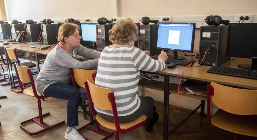Így változott a pedagógusok kötelező óraszáma az elmúlt években