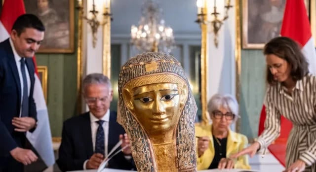 Svájc visszaszolgáltatott egy ókori egyiptomi halotti maszkot
