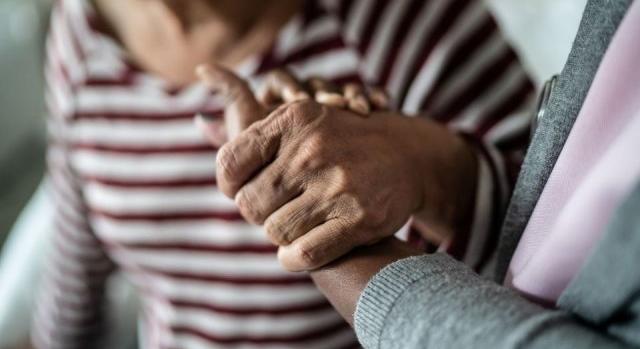 Rossz hír jött a nyugdíjasoknak: elmarad az évközi emelés