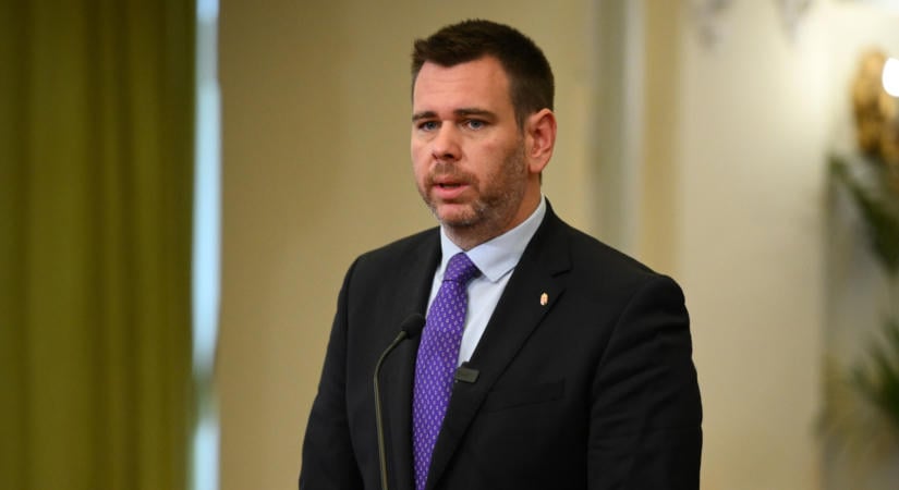 Régóta várt fejlesztést jelentett be Vitézy: felújítják a tiszafüredi közlekedési csomópontot