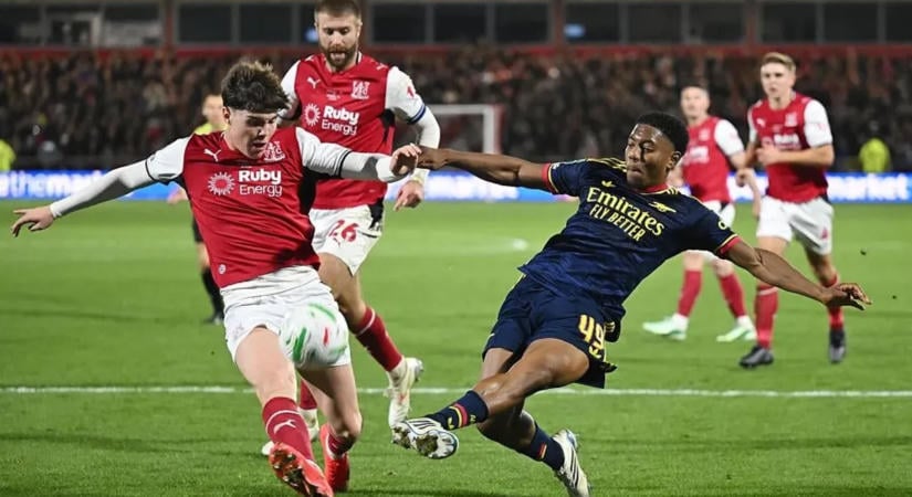 Hatalmas meglepetés, az Arsenal kiesett a Highburyben