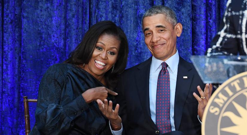 Ritka pillanat: Barack Obama fiatalabb lánya a szüleivel jelent meg a nyilvánosság előtt