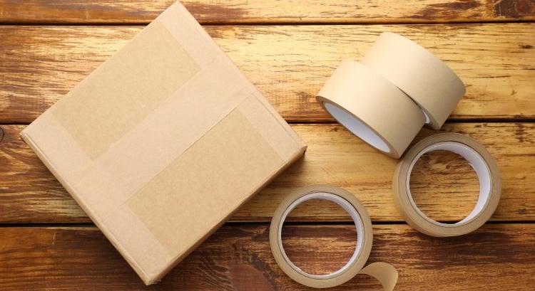 Papírra cseréli a műanyag csomagolást az Amazon