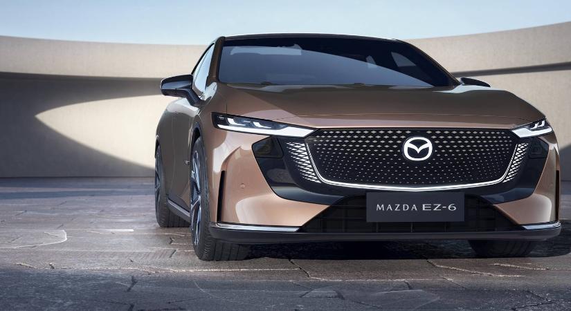 258 lóerővel és 600 kilométeres elektromos hatótávval érkezik a Mazda EZ-6