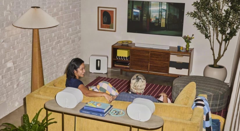 Teljesen megújul a Sonos audio szoftvere, és jön az új soundbar és fejhallgató
