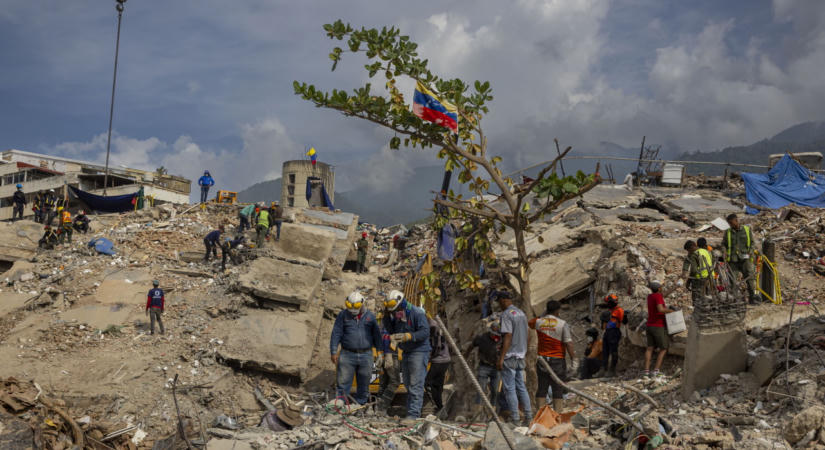 Már több mint 6500 halottja van a két hónappal ezelőtti venezuelai földrengésnek
