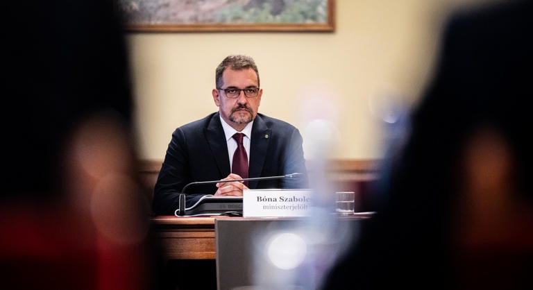 Bóna Szabolcs nem szavazza meg az uniós agrárrendeletet, ha nem marad meg a marhatartók támogatása