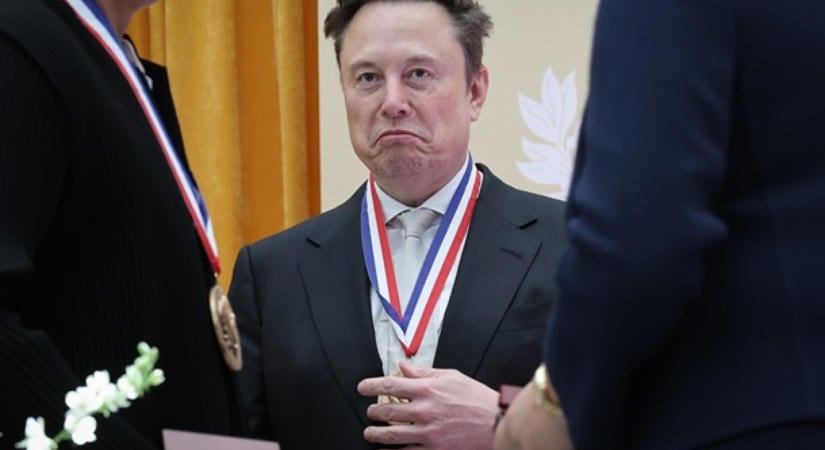 Musk az orosz katonák iránti együttérzésre szólított fel