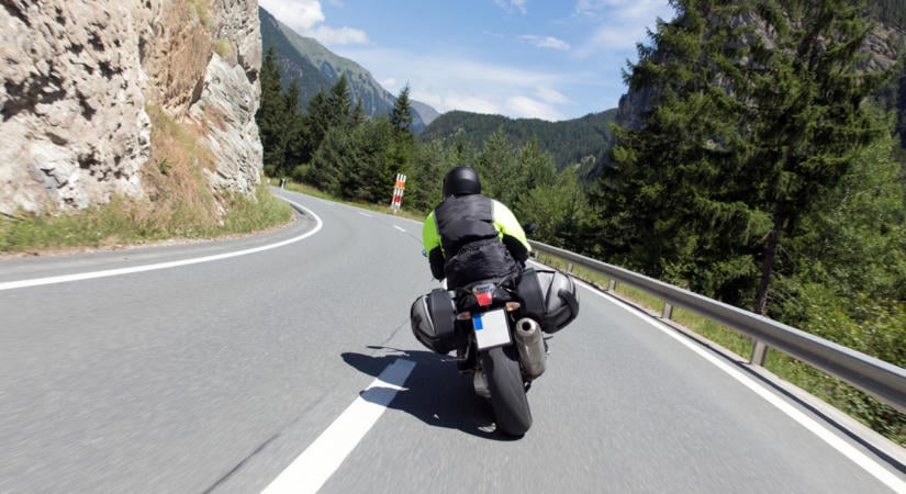 Egymillióra bírságoltak egy magyar motorost Ausztriában, megszólalt az okokról az osztrák rendőrség