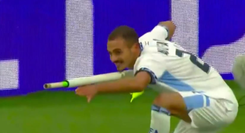 Fegyverlövést imitált gólja után az izraeli futballista, kiállították