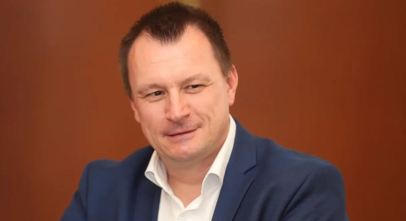 Autósport: Szujó Zoltán nem marad az MNASZ élén