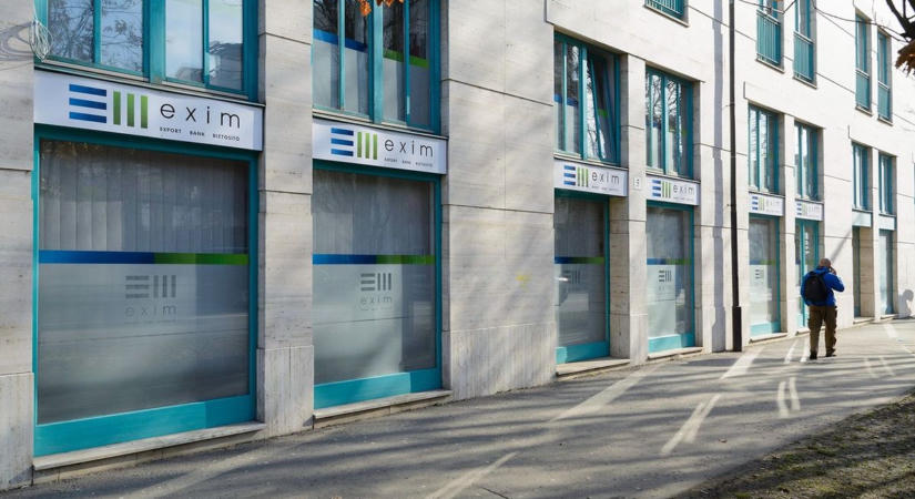 Rendőrségi nyomozás indult az Eximbank ügyeiben: több ezer oldalnyi iratot foglaltak le