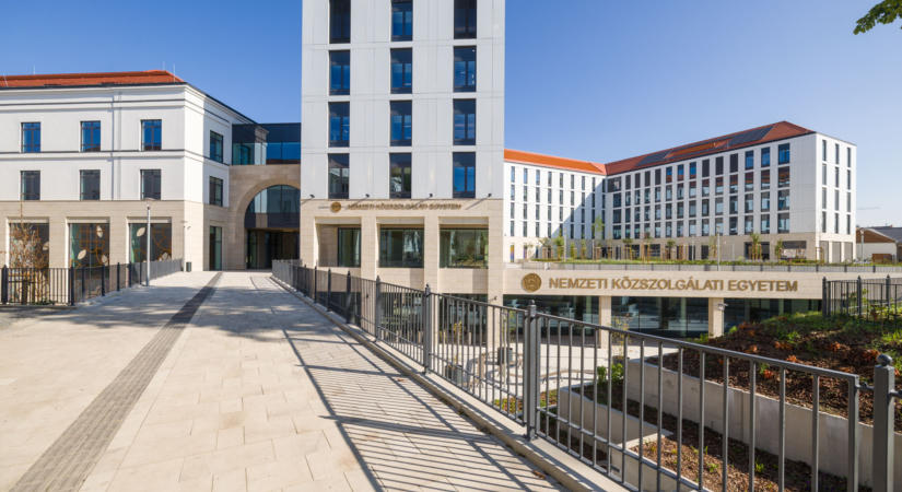 Tűzoltóállomással és kollégiummal készült el a Ludovika Campus 25 ezer négyzetméteres képzési központja