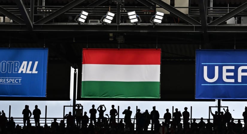 Legalább a színeket eltalálták: a magyar zászlót vetítették ki a bolgár himnusz alatt Csehországban