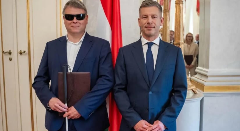 Bizalomvesztés miatt menesztette helyettes államtitkárát a miniszter