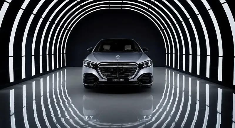 Kemény megszorításokkal kerülné el a gyárbezárásokat a Mercedes