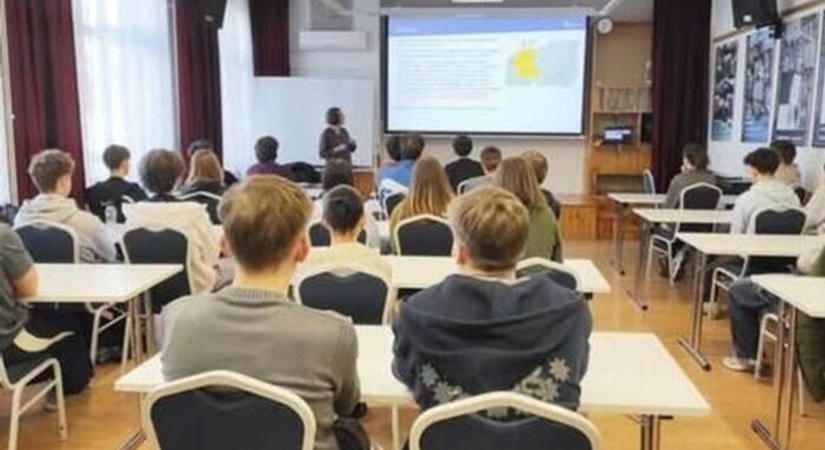Aki nem jutott be a felsőoktatásba, most a győri Hildre figyeljen
