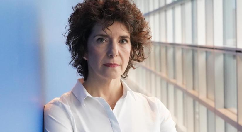 „Ez nem gyermekvédelem. Ez tömeges megfigyelés” – Dobrev Klára figyelmeztet a chancontroll javaslatra
