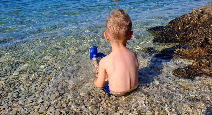 Roskadásig megtelt a horvát tengerpart – a nyaralótulajdonos elárulja, mikor érdemes még foglalnod