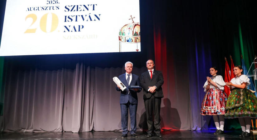 Szekszárd javáért – ez a három cég vehetett át városi elismerést az államalapítás ünnepén