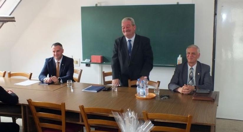 Nyugdíjazzák a kalocsai rendőrkapitányt