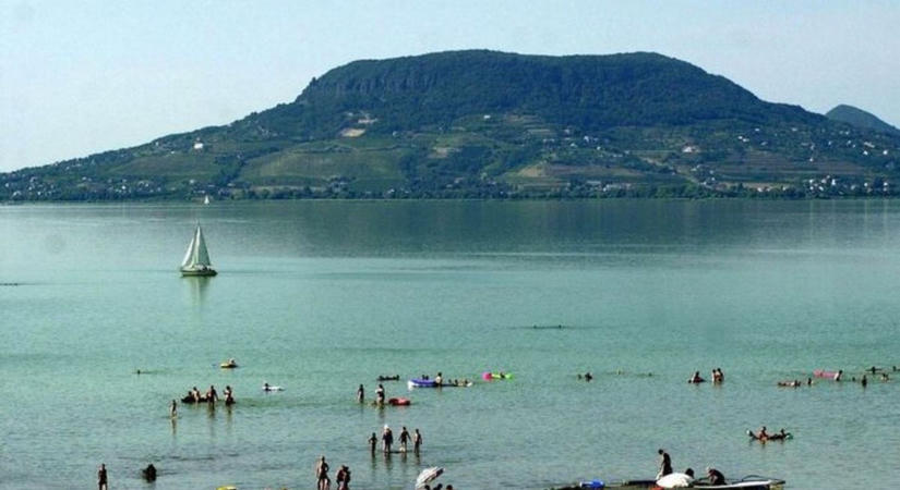 Mától nem kell belépő több, Győrhöz közeli balatoni strandra