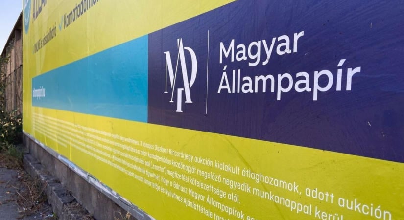 Megkopott a magyar állampapír népszerűsége, más befektetésre ugranak most – hiába a Mol-rali, a tőzsdén csúnyán mellényúltak a háztartások