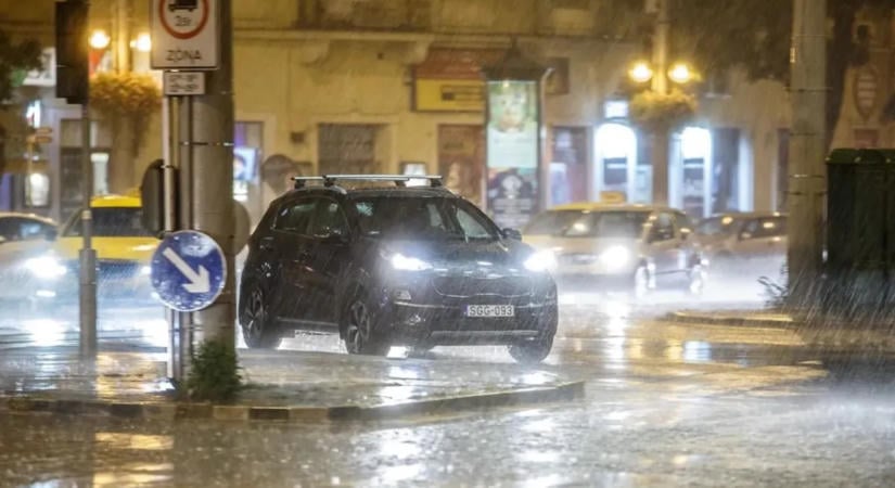 Megjött a vihar, rengeteg baleset történt az utakon, elesett az M0-s