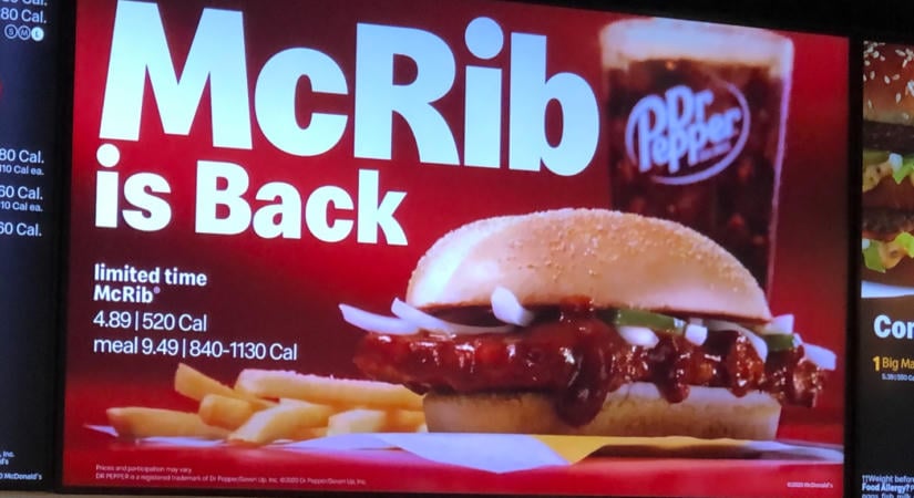 Mi köze a McDonald’s egyik szendvicsének a BTC árfolyamához? A furcsa elmélet, ami újra berobbant