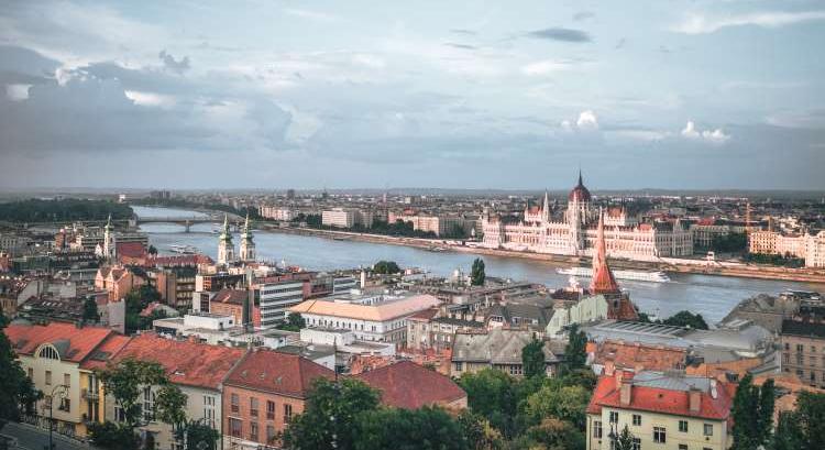 Átírta a számokat az MNB: nagyobb inflációval és GDP-növekedéssel számolnak, mint korábban