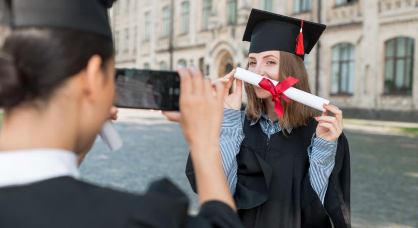 Mit ér majd a diploma? Markáns különbségek vannak a pályakezdők elhelyezkedési esélyei között