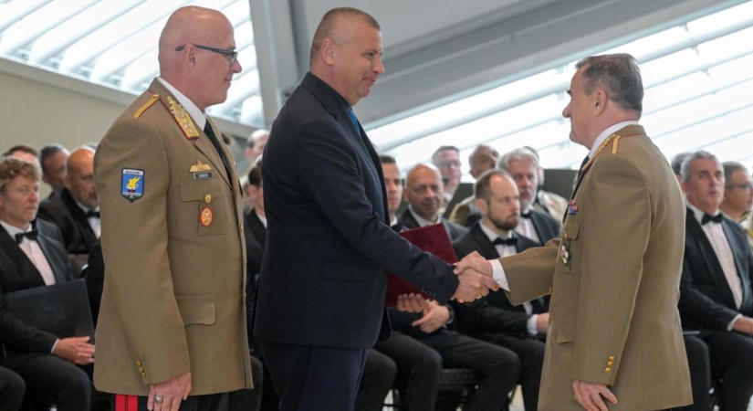 Ruszin-Szendi Romulusz: „A katonák mindennap bizonyítanak” – Paksnál is kulcsszerepet vállalnak