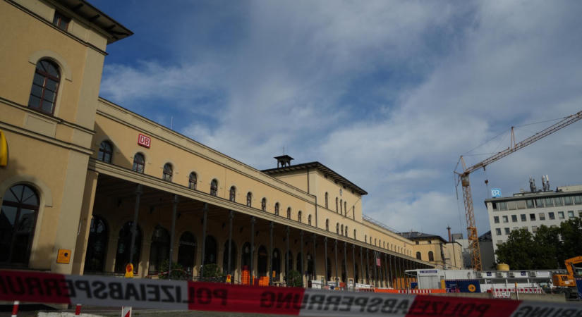 Robbanás történt Augsburg főpályaudvaránál, két ember megsérült