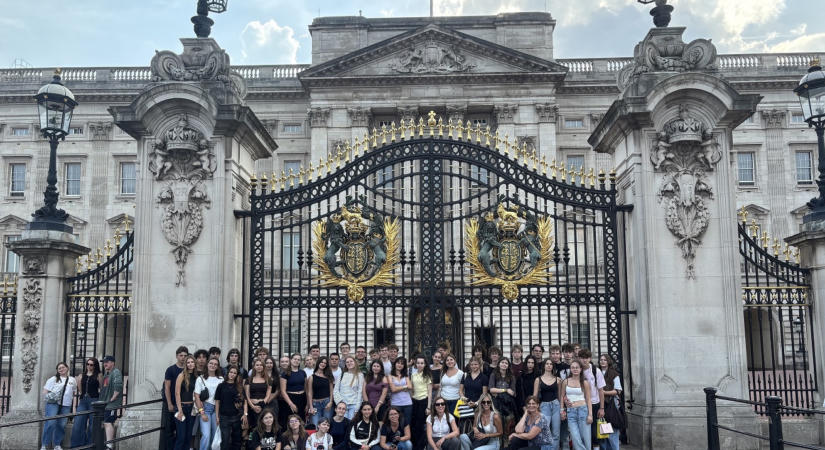 Londontól Cambridge-ig – Angliában jártak a Selye János Gimnázium diákjai