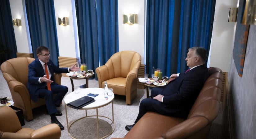 Maga alatt vágja a fát a Fidesz, amikor Hankóért imát szervez, Matolcsyt viszont löki el magától