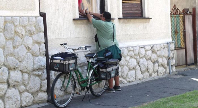 A hőség miatt a postás is más időpontban jön