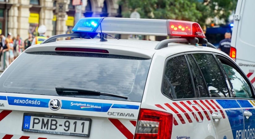 Szikét szorított az albérlő torkához, végül pénz helyett cigarettával távozott a kecskeméti rabló
