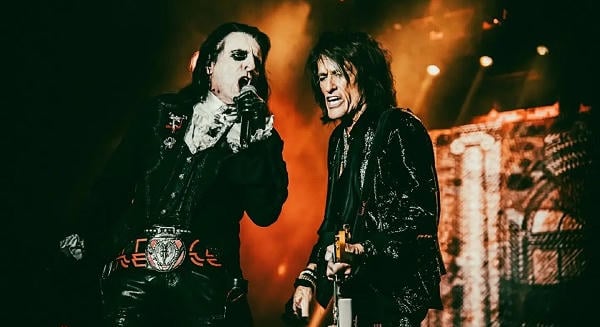 Alice Cooper, Johnny Depp és Joe Perry végre törlesztette budapesti adósságát - Hollywood Vampires koncertbeszámoló