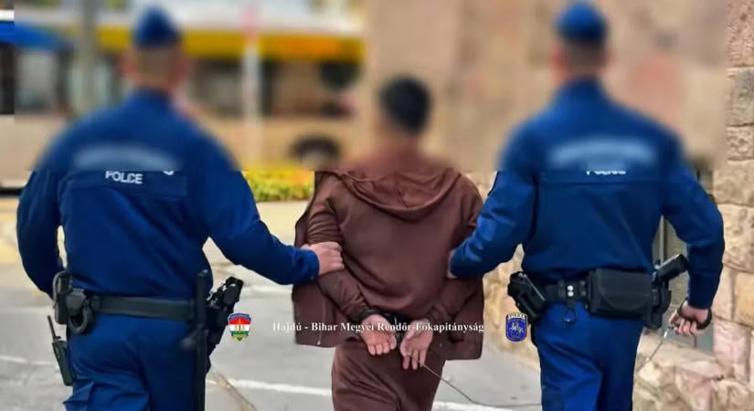 Késelés Hajdúhadházon: életveszélyesen megszúrta ismerősét egy férfi – videó