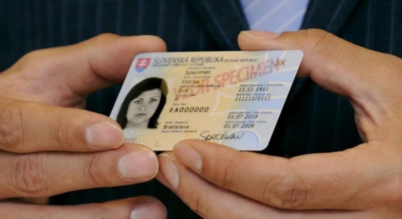 Fizetni kell az elektronikus aláíráshoz szükség új személyi igazolványért