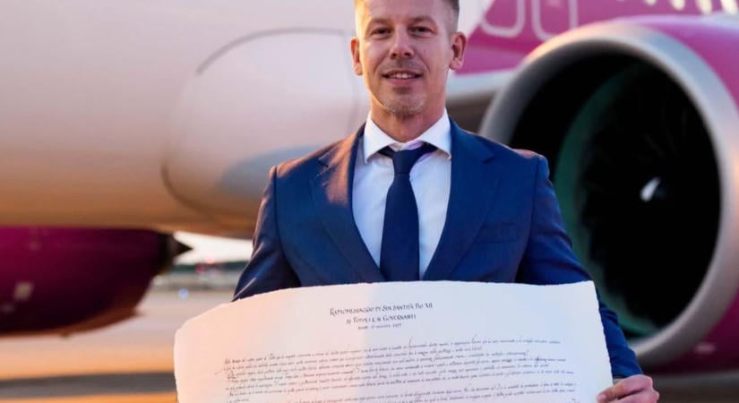Magyar Péter különleges ajándékokkal érkezik a pápához – ezt viszi XIV. Leónak