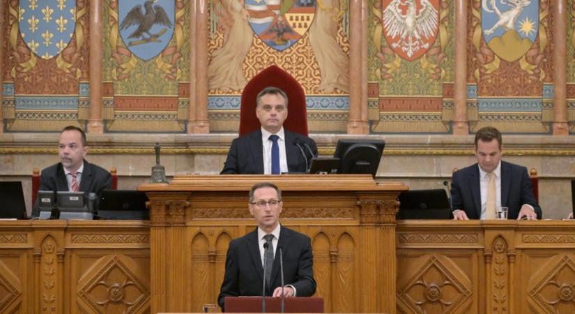 Milliárdok a jegybanknál, vagyonvizsgálat a politikusoknál – két fontos ügy a parlament előtt