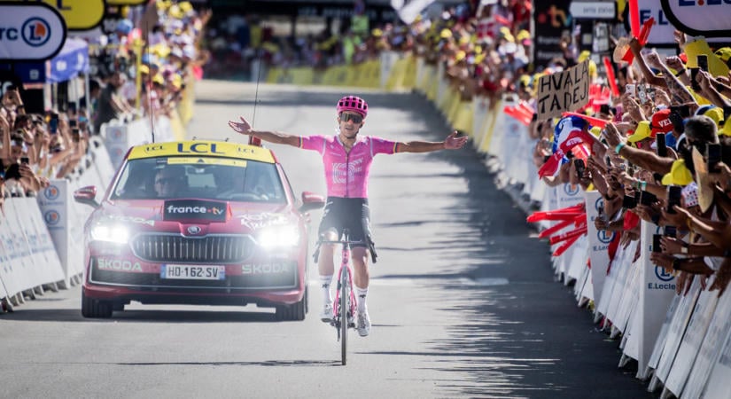 Carapaz szökésből nyert hegyi befutót a Tour de France-on