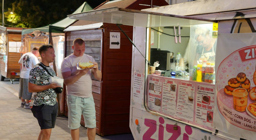 Kulináris élvezeteknek is hódolt a Borfesztivál közönsége