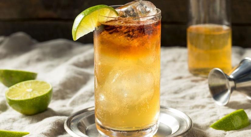 Drámaiság kimaxolva: itt a Dark ’n’ Stormy koktél Robert Pattinson módra